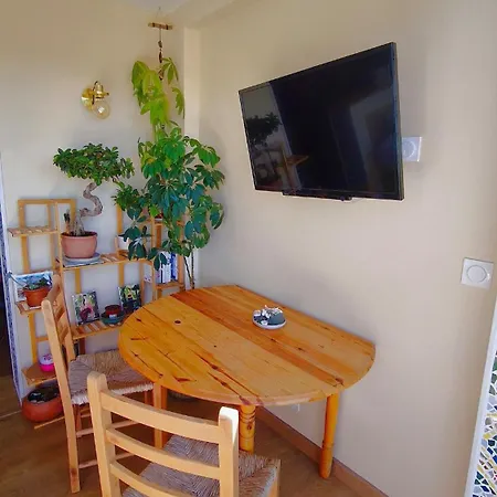 Vue , Jardin & Ambiance Tiny House Apartment Saint-Raphael (Var)