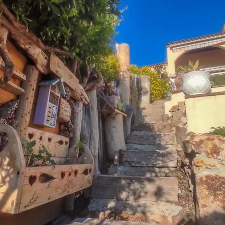 Apartment Vue , Jardin & Ambiance Tiny House Saint-Raphael (Var)