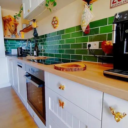 Apartment Vue , Jardin & Ambiance Tiny House Saint-Raphael (Var)